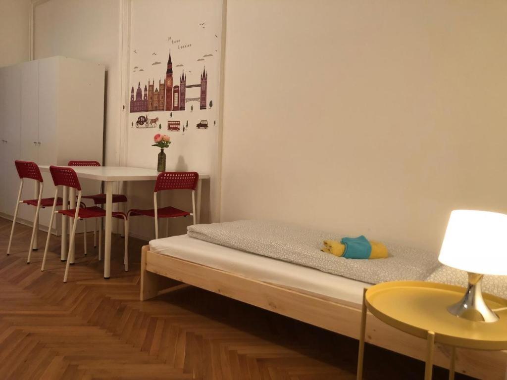 Apatrhostel Brno Брно Екстер'єр фото