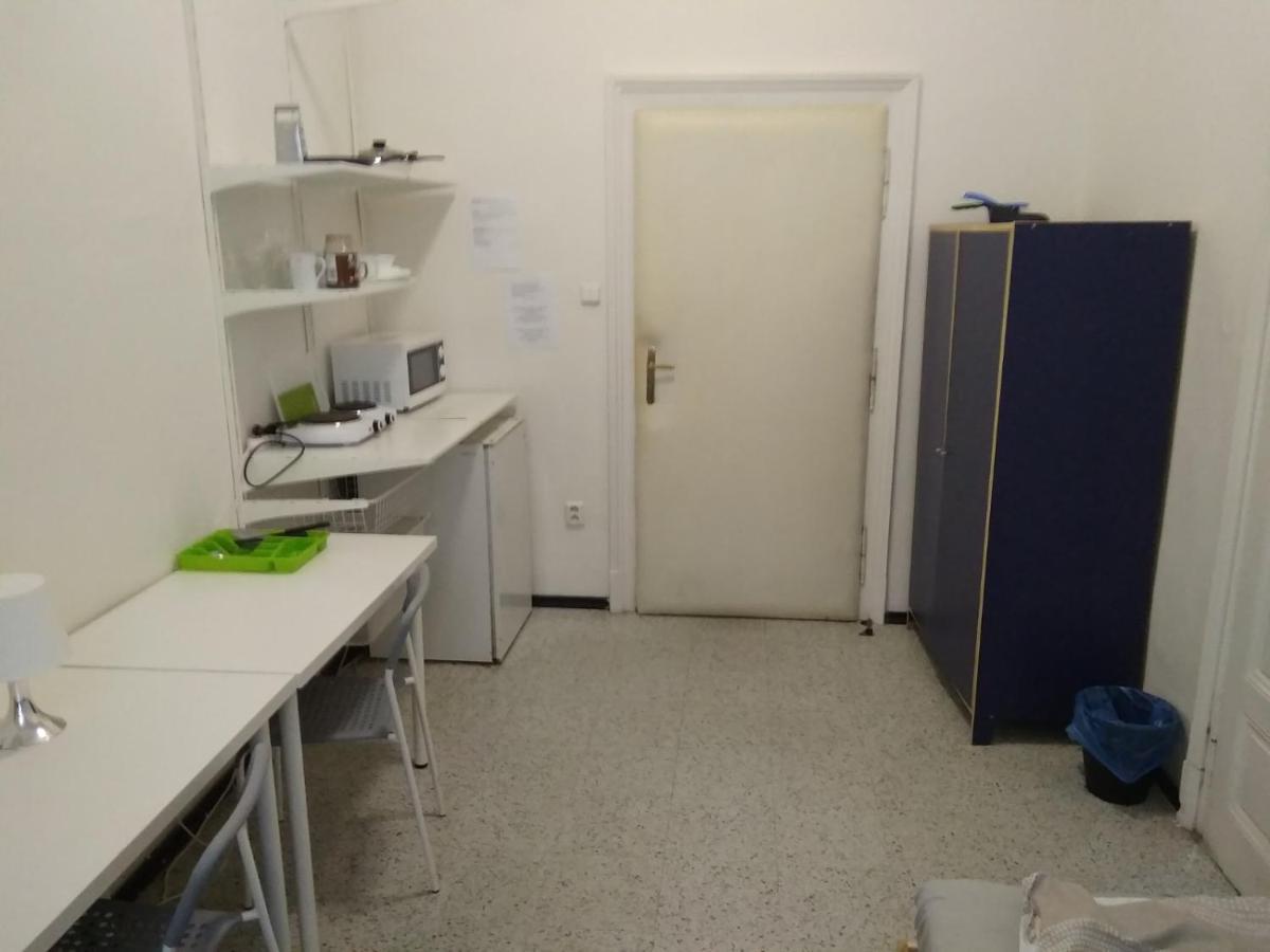Apatrhostel Brno Брно Екстер'єр фото