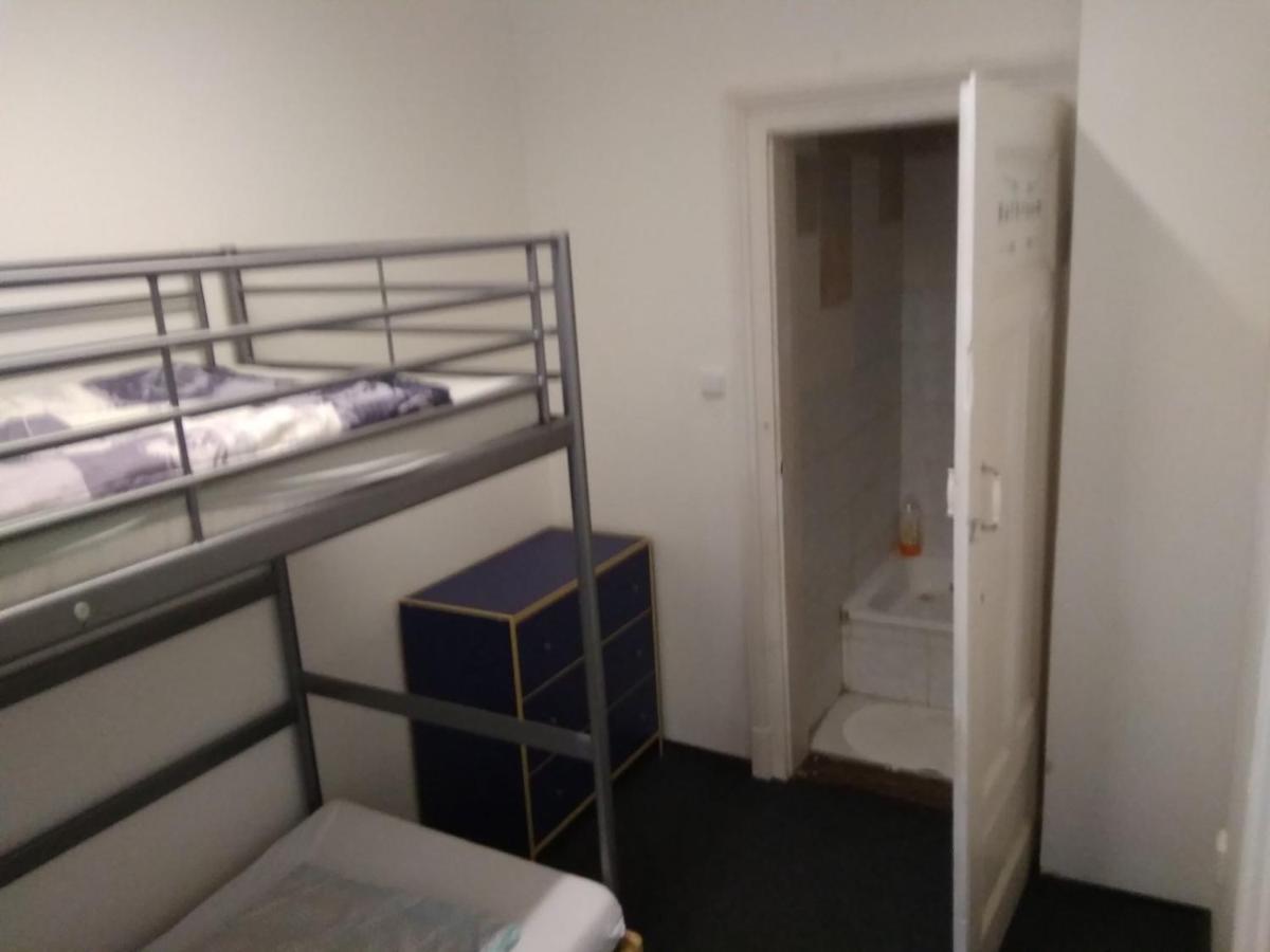 Apatrhostel Brno Брно Екстер'єр фото