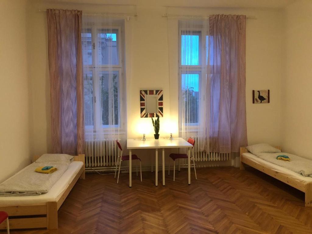Apatrhostel Brno Брно Екстер'єр фото