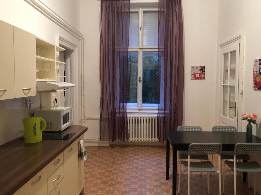 Apatrhostel Brno Брно Екстер'єр фото